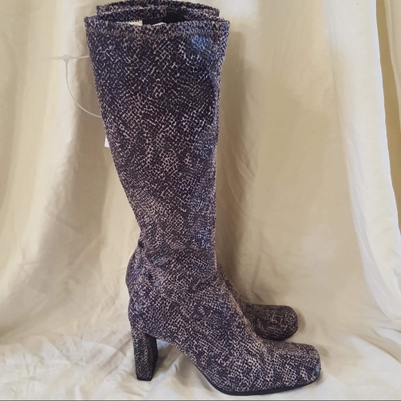 chinese laundry snakeskin boots